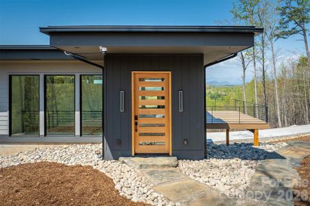 New construction Single-Family house 463 Summit Trl, Nebo, NC 28761 - image