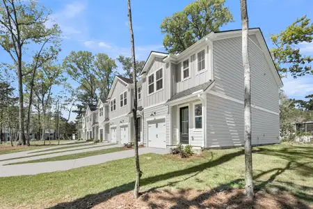 New construction Townhouse house 113 Berry Shoals Dr, Summerville, SC 29485 plan Chartwell - image