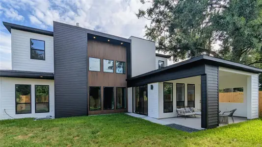 New construction Single-Family house 8102 Montridge Dr, Houston, TX 77055 - image