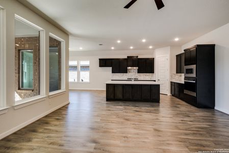 New construction Single-Family house 475 Orchard Way, New Braunfels, TX 78132 - photo 16 16