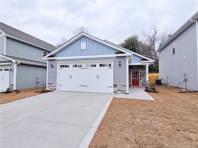 New construction Single-Family house 418 Bryan St, Fayetteville, NC 28305 - image