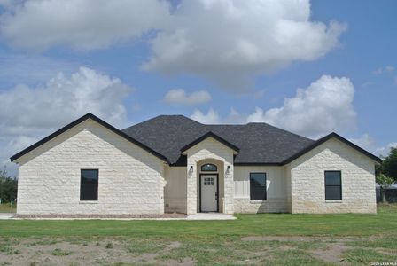 New construction Single-Family house 112 Rustic Woods, Marion, TX 78124 - image