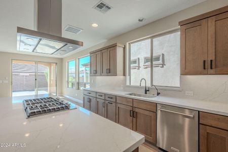 New construction Single-Family house 389 E Bracciano Ave, Queen Creek, AZ 85140 Refresh Elevation B- photo 12 12