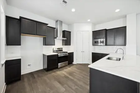 New construction Single-Family house 1531 N Red Bud Ln, Unit 21, Round Rock, TX 78665 - image 6