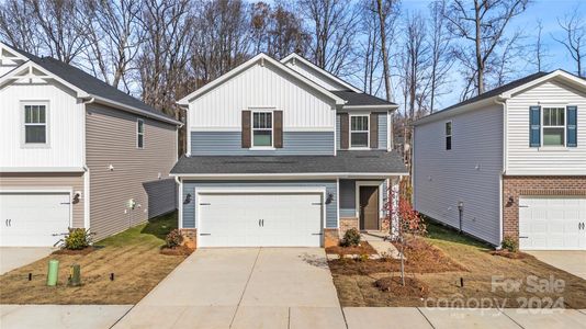 New construction Single-Family house 4015 Bufflehead Dr, Charlotte, NC 28269 Finley- photo 0 0