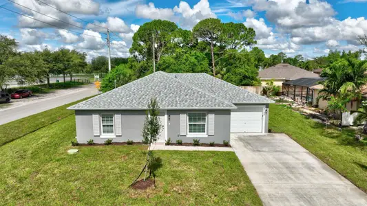 New construction Single-Family house 329 Sw Ridgecrest Dr, Port St. Lucie, FL 34953 - image