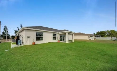 New construction Single-Family house 4217 Ne 23Rd Pl, Cape Coral, FL 33909 - image