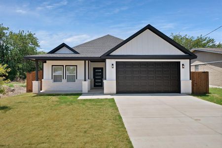 New construction Single-Family house 1700 S Hughes St, Fort Worth, TX 76105 null- photo 0