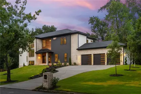 New construction Single-Family house 720 Glenforest Rd, Sandy Springs, GA 30328 - image