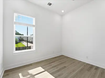 New construction Single-Family house 8918 Sunshine Laverne Ln, Houston, TX 77080 - image 19