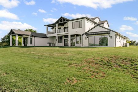 New construction Single-Family house 729 R C Luker Ct, Granbury, TX 76048 - image