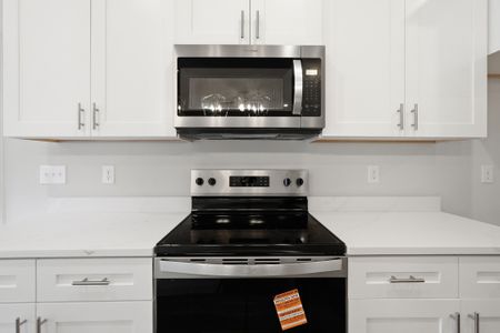 New construction Single-Family house 6110 Mildred'S Wy, Crestview, FL 32536 plan Sierra - image 13