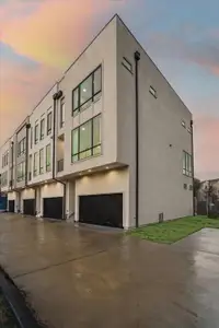 New construction Townhouse house 12818 Verdi Dr, Houston, TX 77024 - image