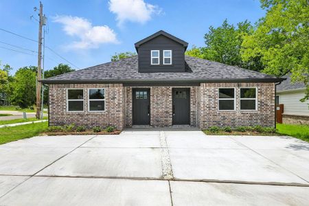 New construction Single-Family house 3206 Sayle St, Unit 101, Greenville, TX 75401 null- photo 0