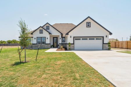 New construction Single-Family house 123 Bianca Cir, Del Valle, TX 78617 null- photo 0