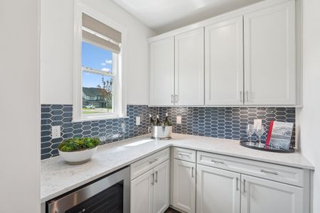 New construction Single-Family house 90 Serene Xing, Fuquay Varina, NC 27526 plan Poplar Ridge - image 9