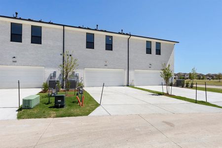 New construction Townhouse house 4433 Flowerpot Dr, Celina, TX 75078 plan Emberly - image