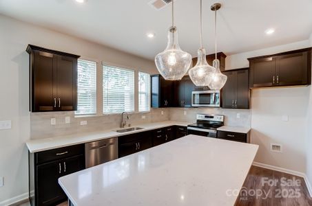 New construction Townhouse house 14926 Tamarack Dr, Charlotte, NC 28278 Claymore- photo 8 8