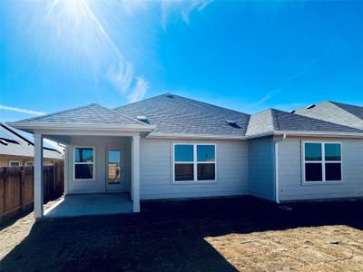 New construction Single-Family house 116 Old Silver Dr, Jarrell, TX 76537 Landmark Series - Avalon- photo 17 17