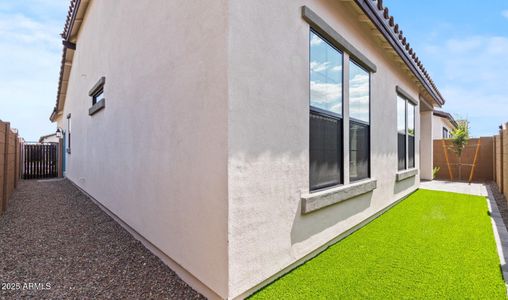 New construction Single-Family house 20315 W Roma Ave, Buckeye, AZ 85396 plan Clyde III - image 2