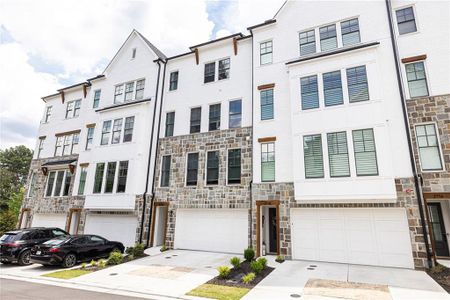 New construction Townhouse house 2722 Thornewilde Wy, Atlanta, GA 30339 - image