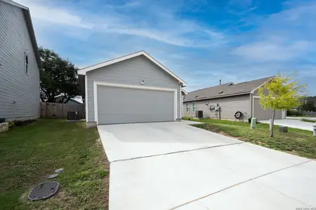 New construction Single-Family house 9804 Carome Mill Dr, San Antonio, TX 78254 plan Drexel - image