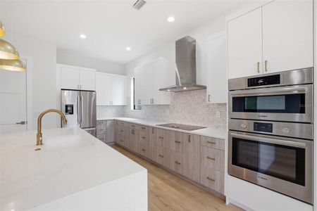 New construction Single-Family house 1943 Shore Acres Blvd Ne, St. Petersburg, FL 33703 - image 7