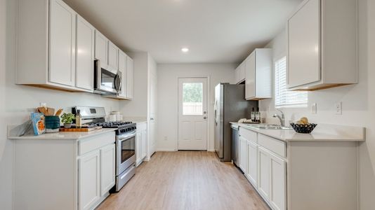 New construction Single-Family house 131 Rogerdale River Dr, Magnolia, TX 77354 null- photo 8 8