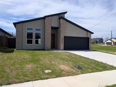 New construction Single-Family house 1890 Johnson St, Greenville, TX 75401 - image