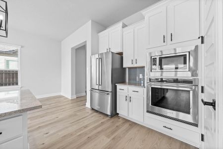 New construction Single-Family house 125 William Hersee Dr, Bastrop, TX 78602 - image 8