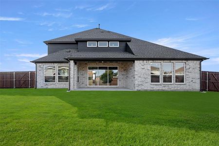 New construction Single-Family house 2002 Whisperwood Wy, Midlothian, TX 76065 plan Broadcrest FSW (w/Media or Optional 6th Bedroom) - image