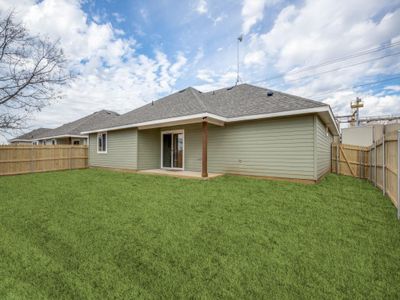 New construction Single-Family house 204 Walnut St, Whitesboro, TX 76273 - image 3
