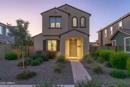 New construction Single-Family house 1943 W Lariat Ln, Phoenix, AZ 85085 - image