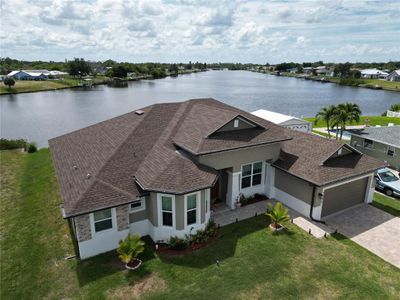 New construction Single-Family house 729 Crestview Cir Nw, Port Charlotte, FL 33948 - image