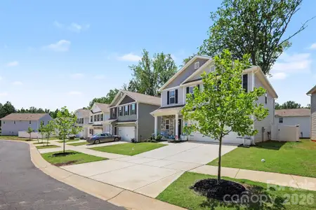 New construction Single-Family house 7317 Greenrock Ct, Charlotte, NC 28215 - image 2