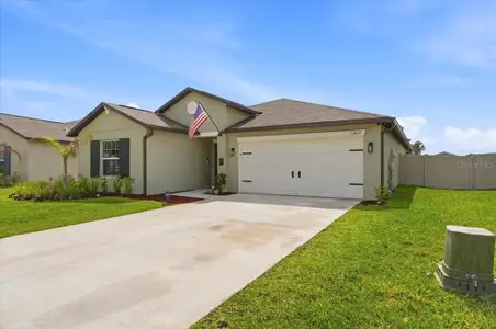 New construction Single-Family house 1923 Red Lp, Lakeland, FL 33801 - image