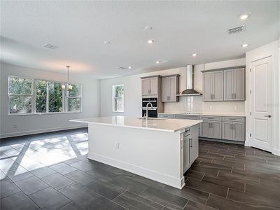 New construction Single-Family house 410 S West Shore Blvd, Tampa, FL 33609 - image 17