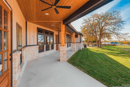 New construction Single-Family house 129 Hondo Rdg, La Vernia, TX 78121 - image 3