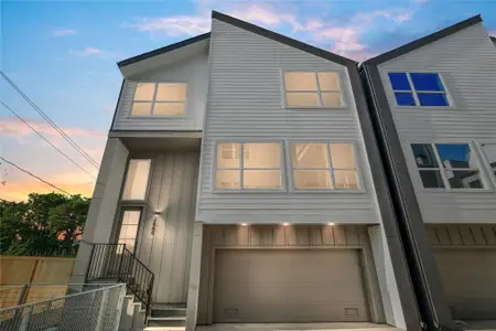 New construction Single-Family house 2942 Pitzlin St, Houston, TX 77023 - image