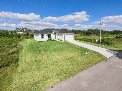 New construction Single-Family house 1027 Kirkwood St, Lehigh Acres, FL 33974 - image