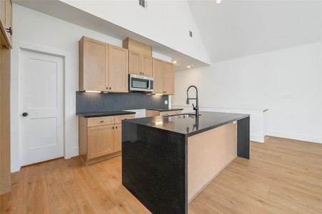 New construction Single-Family house 7606 Victory Reserve St, Houston, TX 77088 - image 6