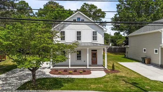 New construction Single-Family house 412 W Stalllings St, Clayton, NC 27520 null- photo 0