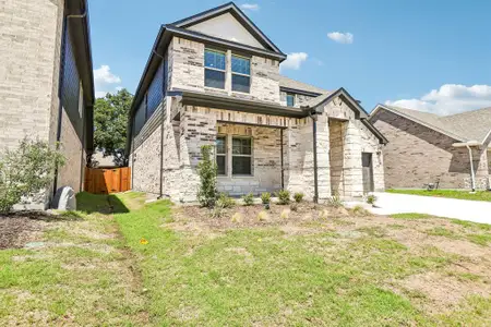 New construction Single-Family house 2212 Nicole Dr, Denton, TX 76208 plan The Ian - image