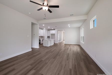 New construction Single-Family house 18402 Rhone Riv, San Antonio, TX 78256 plan Natalia - image 14