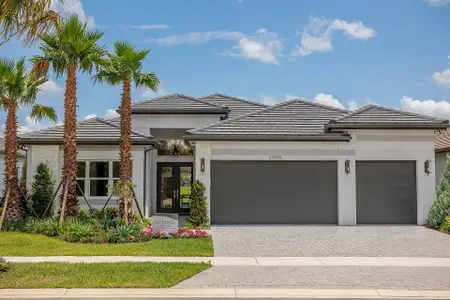 New construction Single-Family house 32212 Mahogany Valley Dr, Wesley Chapel, FL 33543 plan Emerald - image