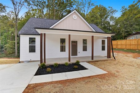 New construction Single-Family house 1904 Beauty St, Statesville, NC 28625 null- photo 0