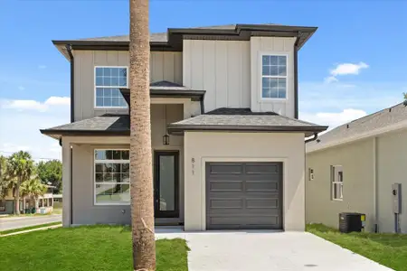 New construction Single-Family house 811 E Mcdonald Ave, Eustis, FL 32726 null- photo 0