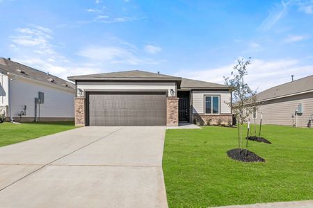 New construction Single-Family house 163 Gathering Dr, San Antonio, TX 78245 plan Clovis - image