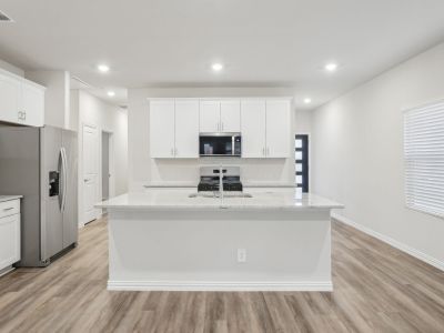 New construction Single-Family house 711 Caraway Dr, McKinney, TX 75071 The Congaree- photo 5 5