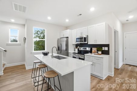 New construction Townhouse house 8927 Sharonbrook Dr, Charlotte, NC 28210 - image 16